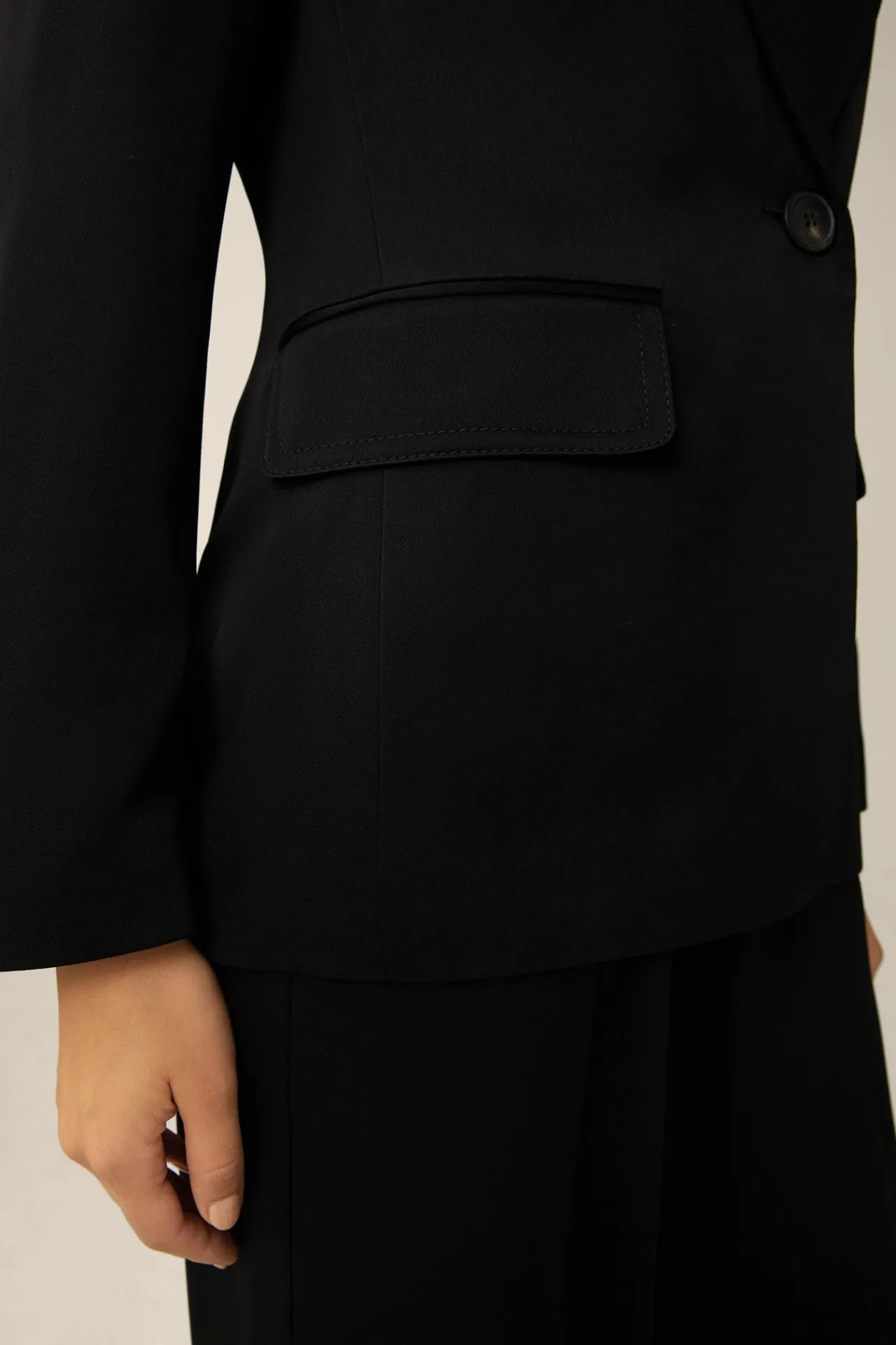 Crepe-Blazer Mit Breitem Revers In*Windsor Fashion