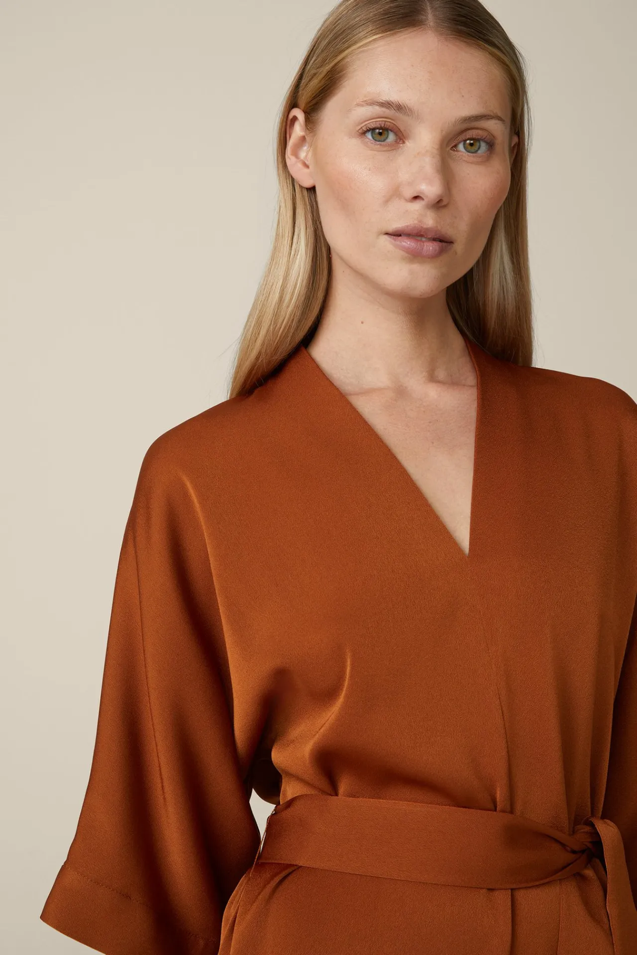 Crepe-Kleid In Midi-Lange In*Windsor Sale