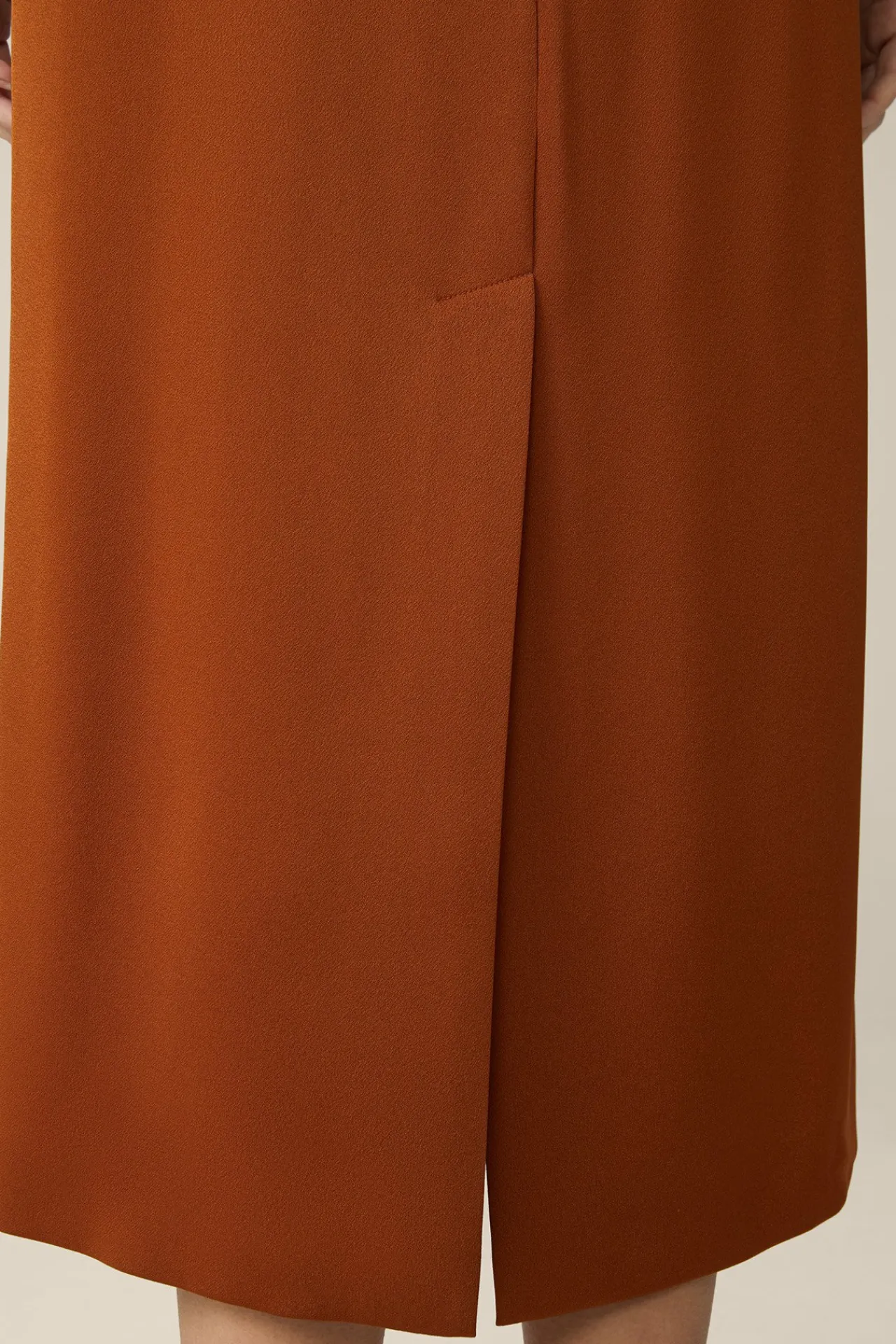 Crepe-Kleid In Midi-Lange In*Windsor Sale