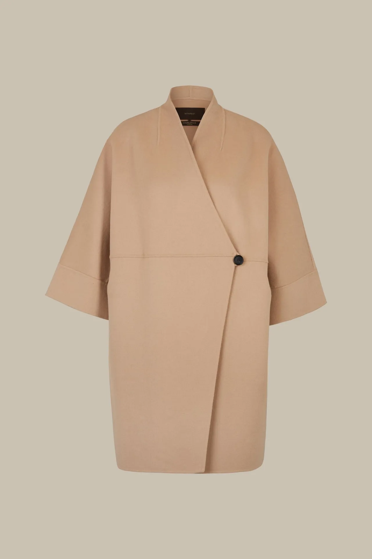 Double-Cape-Mantel In*Windsor Online