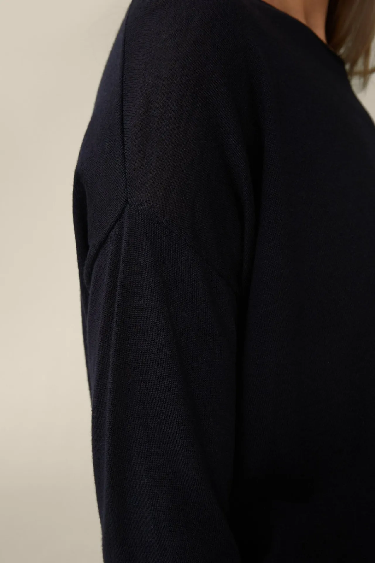 Schurwoll-Seidenmix-Pullover In*Windsor Hot