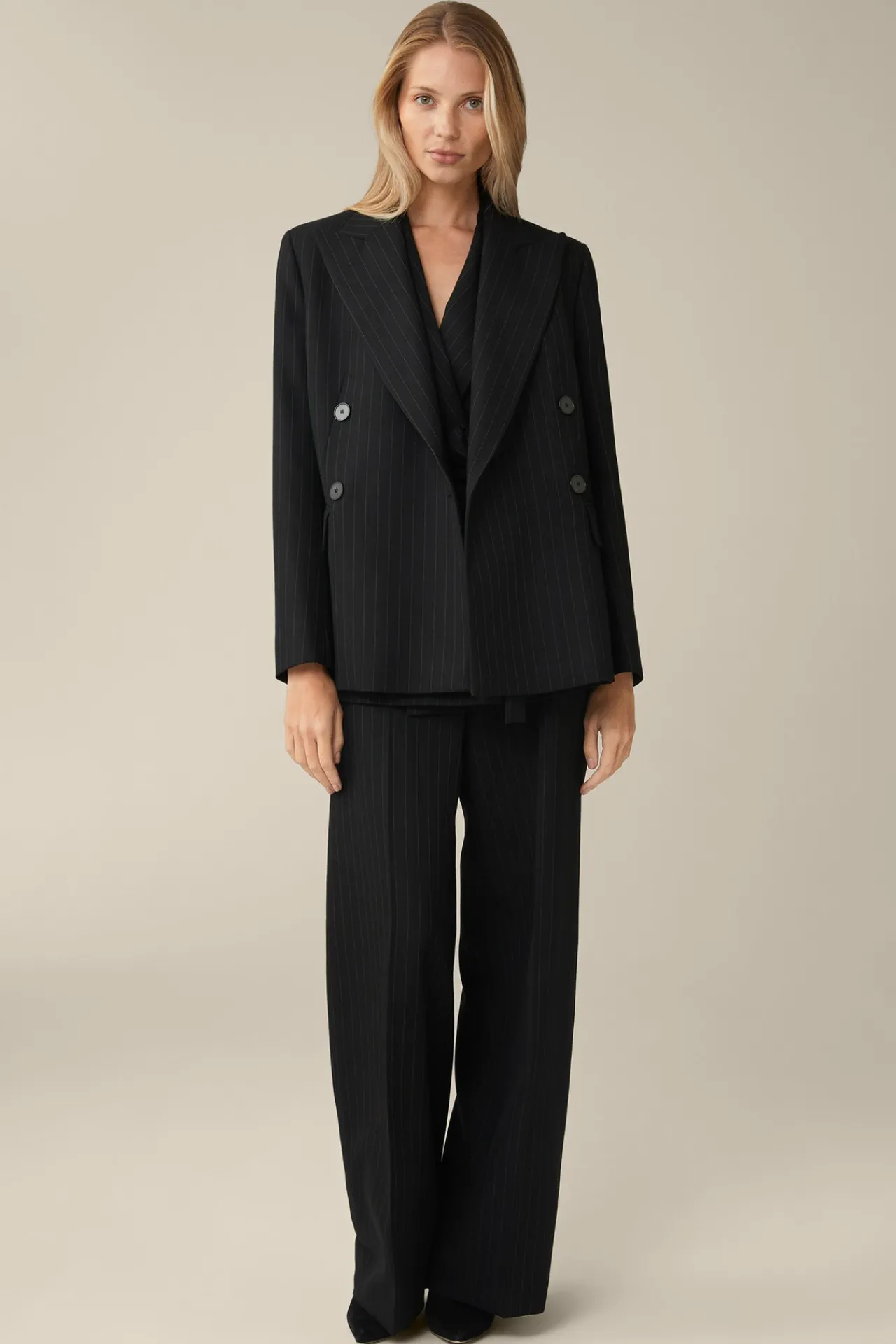 Schurwoll-Twill-Doppelreiher-Blazer Mit Nadelstreifen In*Windsor Sale