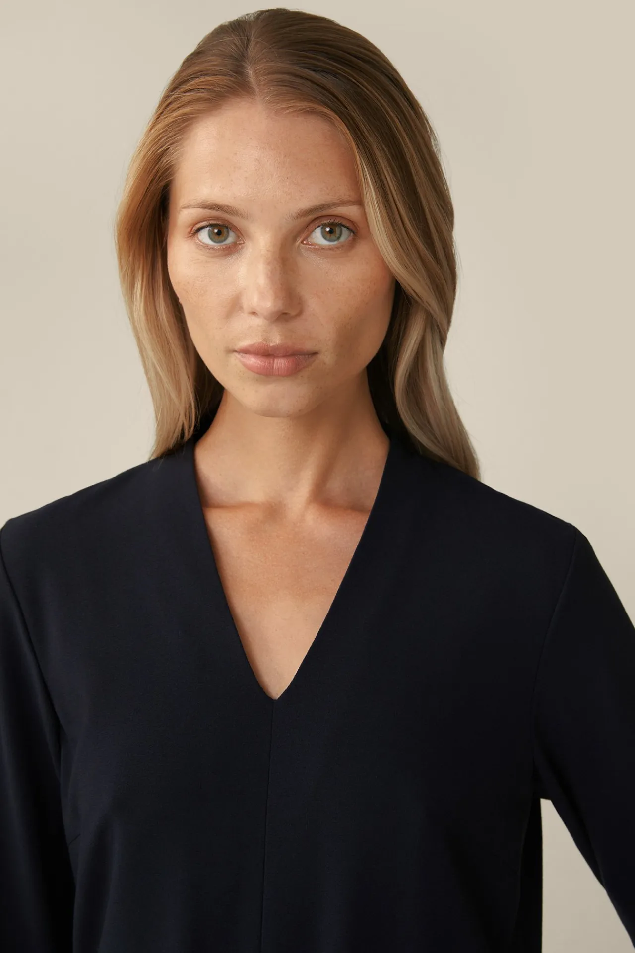 Wollcrepe-Kleid In Midi-Lange In*Windsor Best